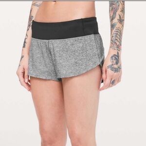 Lululemon Speed Up Heather Lux Multi Back  Low Rise Hot Shorts 2.5 Inseam Size 6